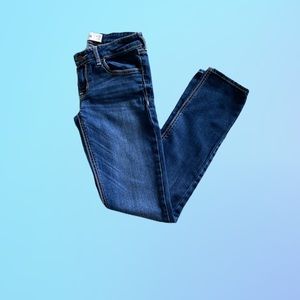 Hollister Skinny Jeans••